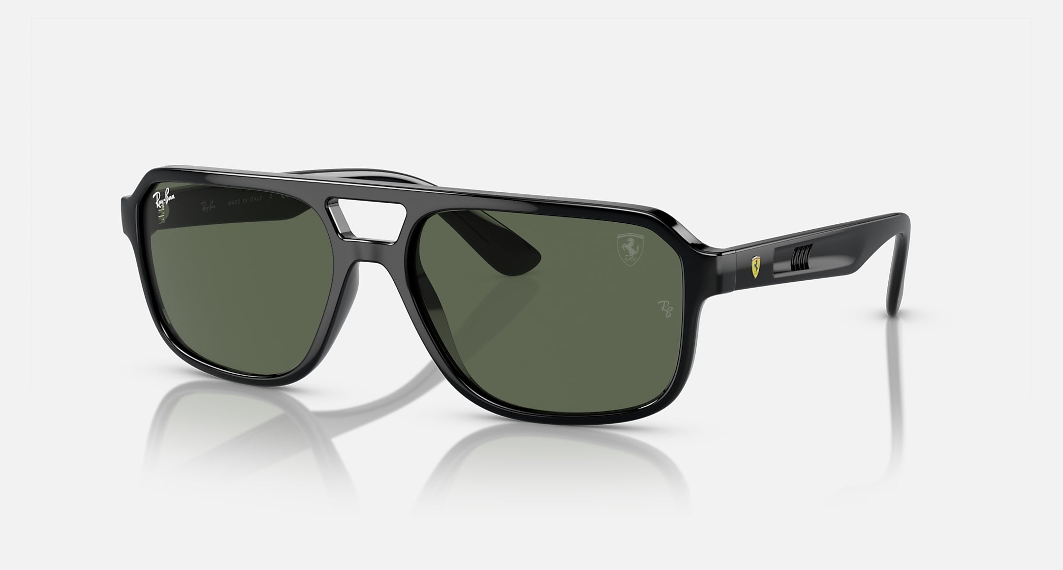 Ray-Ban RB4414M F68371 - quarter view